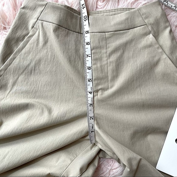 NWT LULULEMON LAB High Rise Woven Jogger in Trench - Size 2 - Picture 11 of 15
